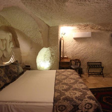 Phocas Cave Suites เกอเรเม ภายนอก รูปภาพ