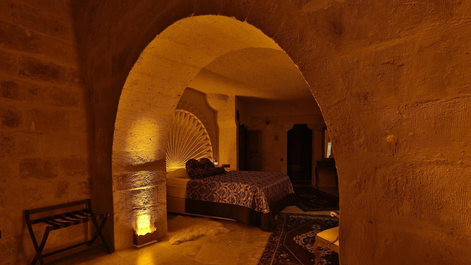 Phocas Cave Suites เกอเรเม ห้อง รูปภาพ
