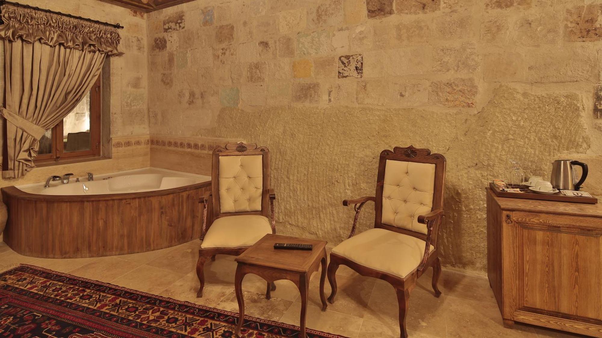 Phocas Cave Suites เกอเรเม ห้อง รูปภาพ