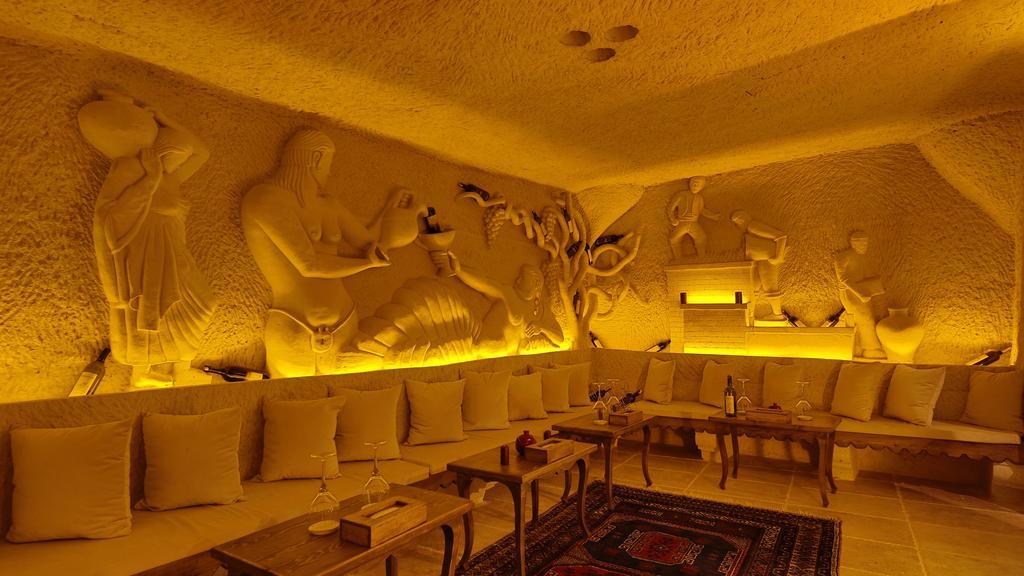 Phocas Cave Suites เกอเรเม ภายนอก รูปภาพ