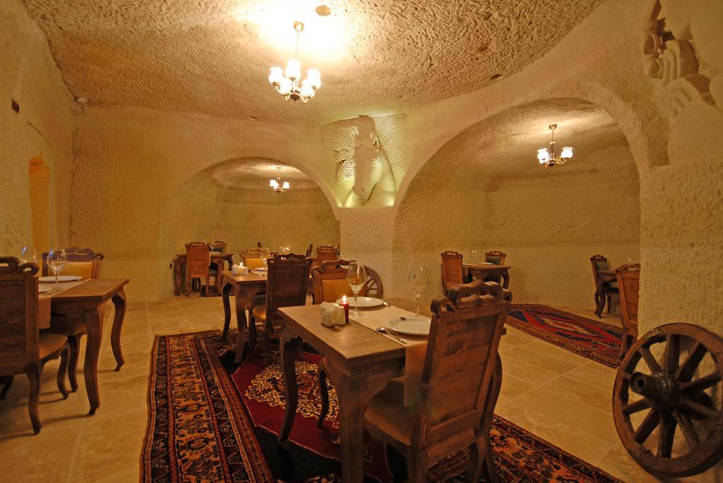 Phocas Cave Suites เกอเรเม ภายนอก รูปภาพ