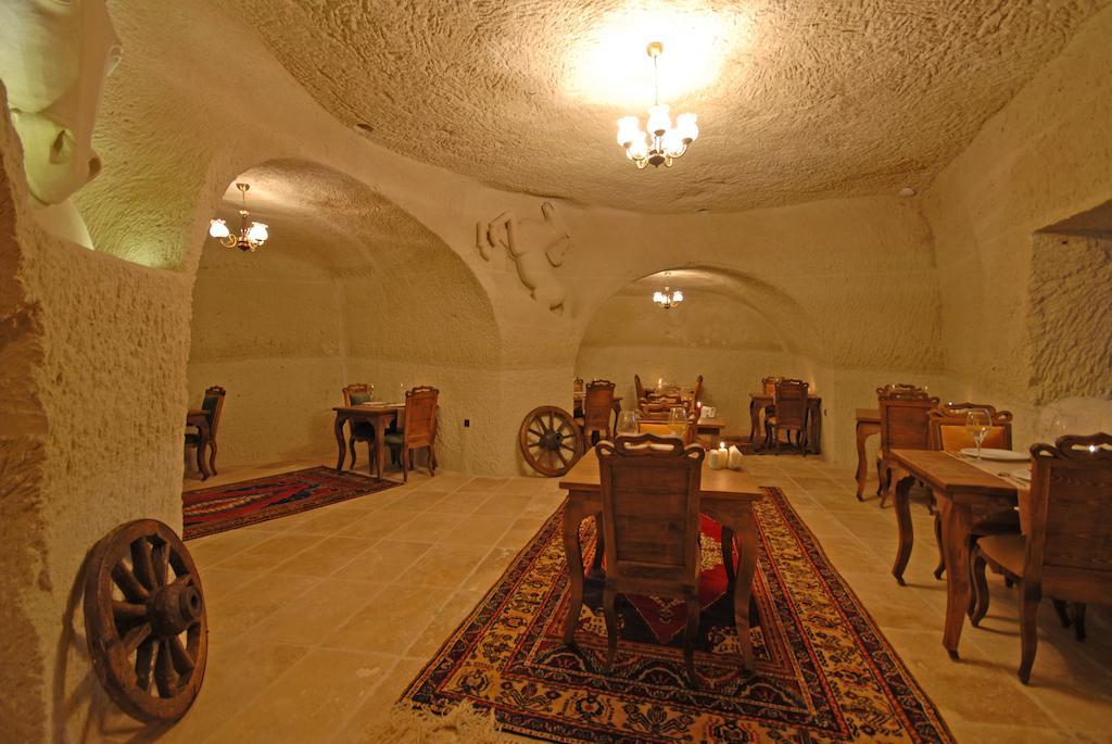 Phocas Cave Suites เกอเรเม ภายนอก รูปภาพ