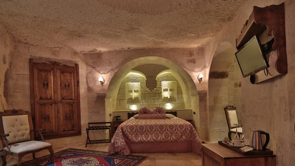 Phocas Cave Suites เกอเรเม ห้อง รูปภาพ